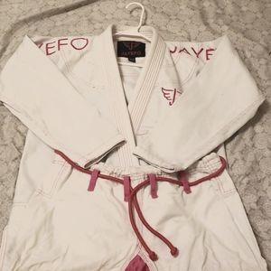Women's jiu jitsu gi